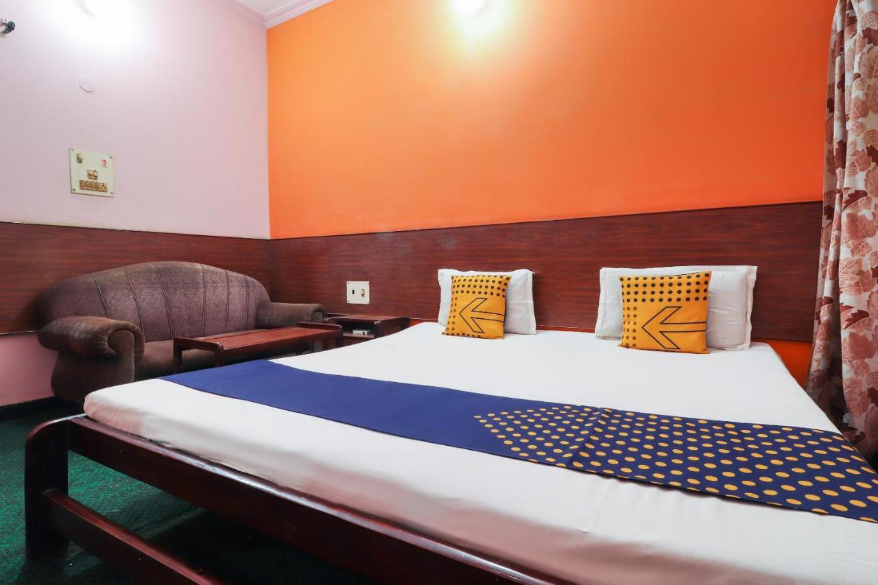 Spot On Jaiswal Guest House Hasanganj المظهر الخارجي الصورة